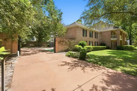Exterior - 9618 Windrush Dr, Spring, TX 77379 photo 5 of 6