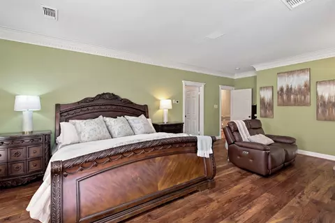 Bedroom - 9618 Windrush Dr, Spring, TX 77379 photo 1 of 5