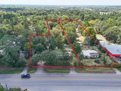 220 Porter Rd, Conroe, TX 77301