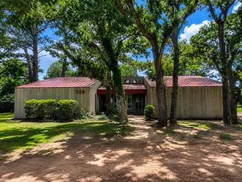 139 Zubicek Rd, Cat Spring, TX 78933