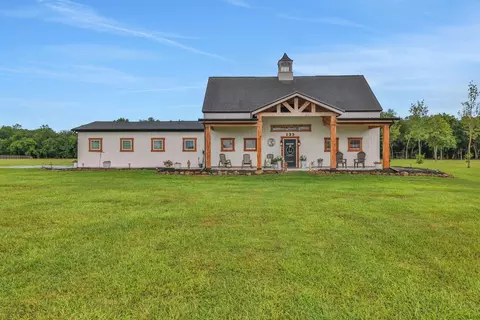133 Timber Ridge Rd, Liberty, TX 77575