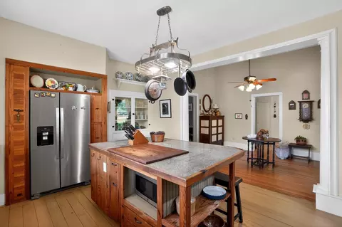 Kitchen - 106 E Valverde St, Brenham, TX 77833 photo 4 of 4