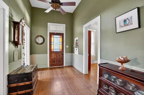 Entry Way - 106 E Valverde St, Brenham, TX 77833 photo 1 of 2