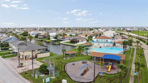 856 Bonita St, Bayou Vista, TX 77563