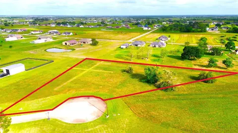 1243 Appaloosa Cir, Angleton, TX 77515