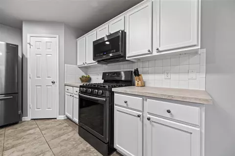 Kitchen - 21715 Texian Ct, Spring, TX 77388 photo 6 of 6