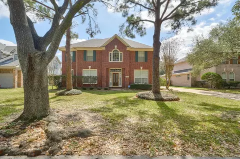 9423 Walnut Brook Ct, Houston, TX 77040
