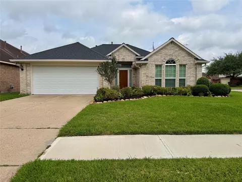 1823 Gillingham Way, Pasadena, TX 77504