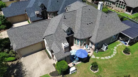 6 Chase Mills Pl, The Woodlands, TX 77375