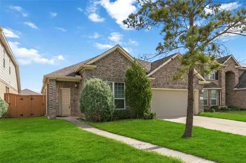 2425 Temple Crag Dr, Rosharon, TX 77583