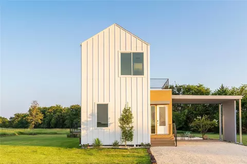 175 Vineyard View Trl, Carmine, TX 78932