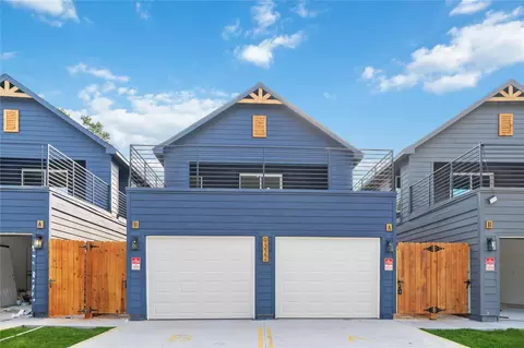 9326 Firnat St, Houston, TX 77016