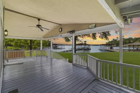737 Lake Shore Dr, Trinity, TX 75862 photo 1