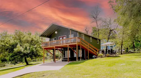 581 Northwood Dr, Point Blank, TX 77364