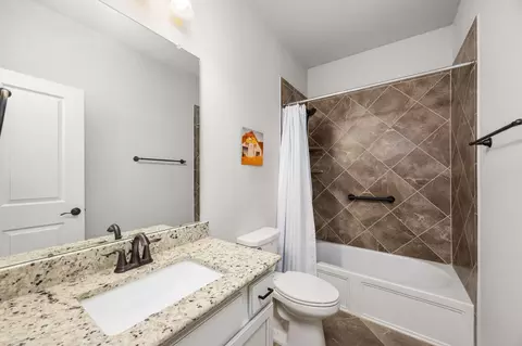 Bath - 3532 Imperial Cove Ct, Spring, TX 77386 photo 1 of 3