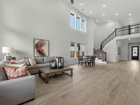Living - 22618 Ruby Forest Rd, Tomball, TX 77377 photo 2 of 2