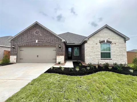 13601 Gaff Rig Dr, Santa Fe, TX 77510