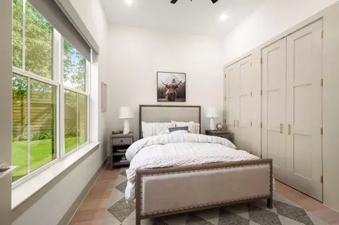 Bedroom - 21802 White Oak View Dr, Tomball, TX 77375 photo 4 of 6