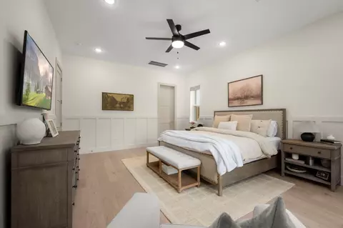 Bedroom - 21802 White Oak View Dr, Tomball, TX 77375 photo 2 of 6