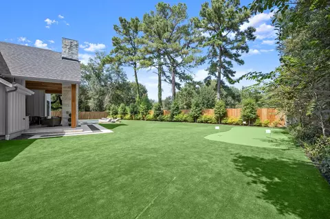 Exterior - 21802 White Oak View Dr, Tomball, TX 77375 photo 12 of 14