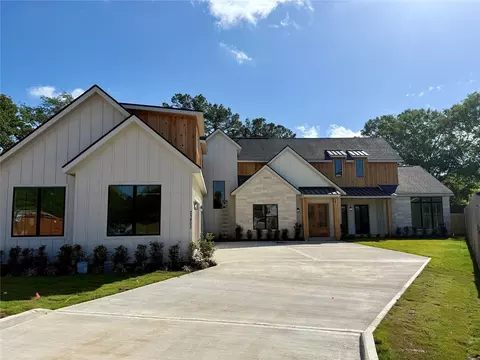Exterior - 21802 White Oak View Dr, Tomball, TX 77375 photo 2 of 14