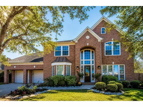 3902 Lake Hawkins Ln, Richmond, TX 77406