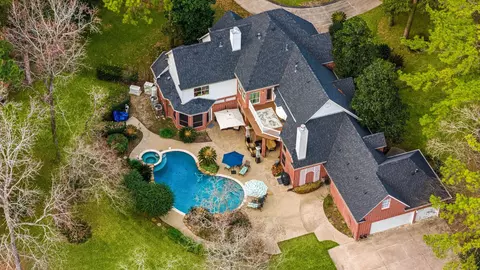 17511 Hawkin Ln, Tomball, TX 77377