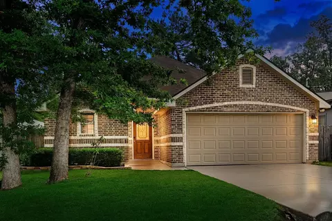 10912 Redbird, Conroe, TX 77385