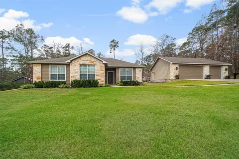 50 S Twinstone Cir, Coldspring, TX 77331
