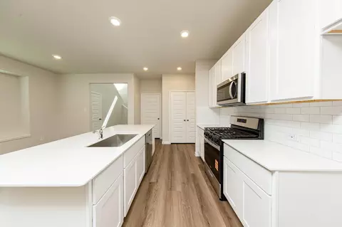 Kitchen - 13365 Burbot Dr, Conroe, TX 77384 photo 2 of 2