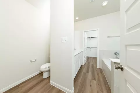 Entry Way - 13365 Burbot Dr, Conroe, TX 77384 photo 4 of 5