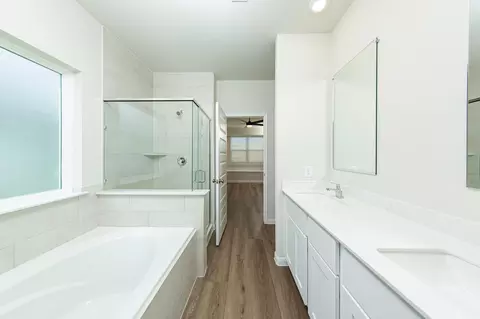 Bath - 13365 Burbot Dr, Conroe, TX 77384 photo 1 of 3