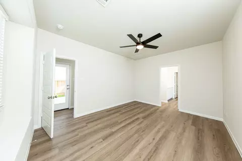 Living - 13365 Burbot Dr, Conroe, TX 77384 photo 4 of 4
