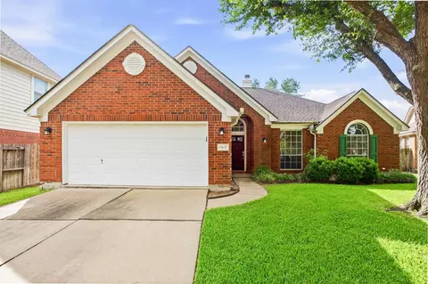 15627 Oakworth Ct, Sugar Land, TX 77498