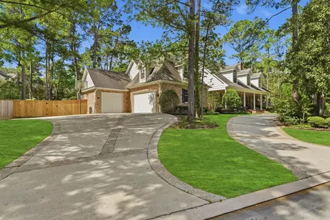Exterior - 147 N Taylor Point Dr, Spring, TX 77382 photo 13 of 15