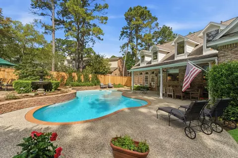 Exterior - 147 N Taylor Point Dr, Spring, TX 77382 photo 8 of 15