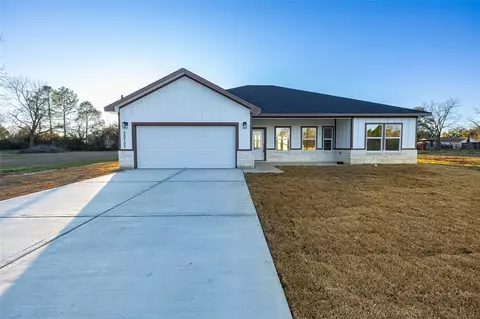 20733 Emerald St, Prairie View, TX 77484