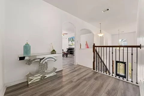 Entry Way - 2007 Brookmont Dr, Conroe, TX 77301 photo 11 of 11