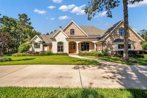 7334 Magnolia Hollow Dr, Montgomery, TX 77316