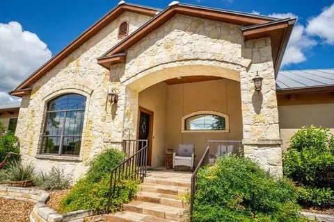 1112 Kendall Jackson, Comfort, TX 78013