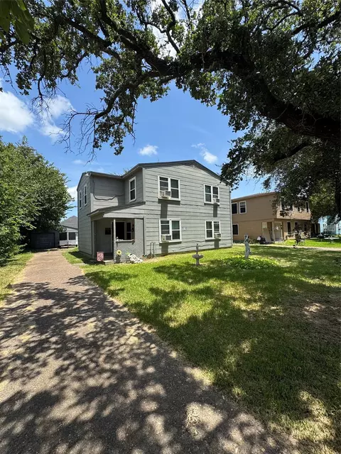 1212 4th Ave N, Texas City, TX 77590