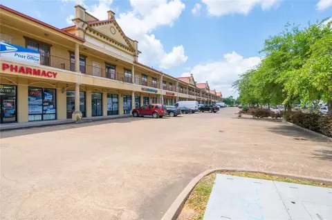 12989 Bellaire Blvd #3, Houston, TX 77072