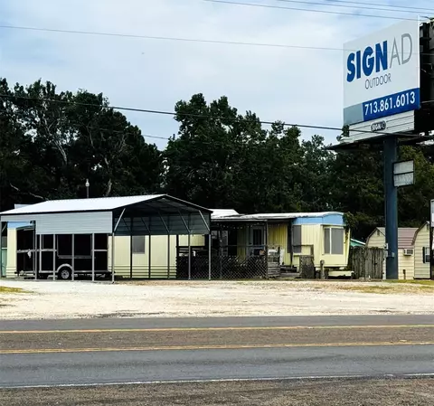 13062 Us Highway 190 W, Onalaska, TX 77360