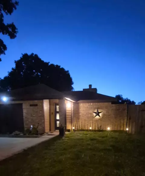 Exterior - 2519 Spring Dusk Ln, Spring, TX 77373 photo 8 of 12