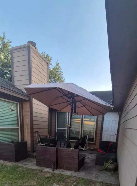 Exterior - 2519 Spring Dusk Ln, Spring, TX 77373 photo 9 of 12