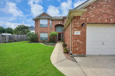 611 Mosman Ct, Houston, TX 77094