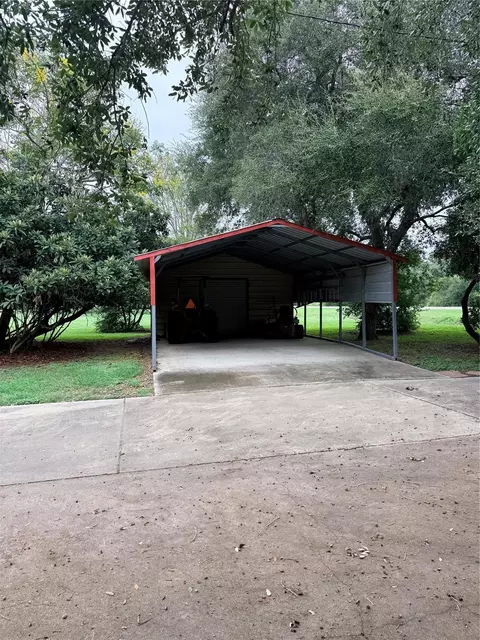 Exterior - 511 O Brien Rd, Refugio, TX 78377 photo 9 of 9