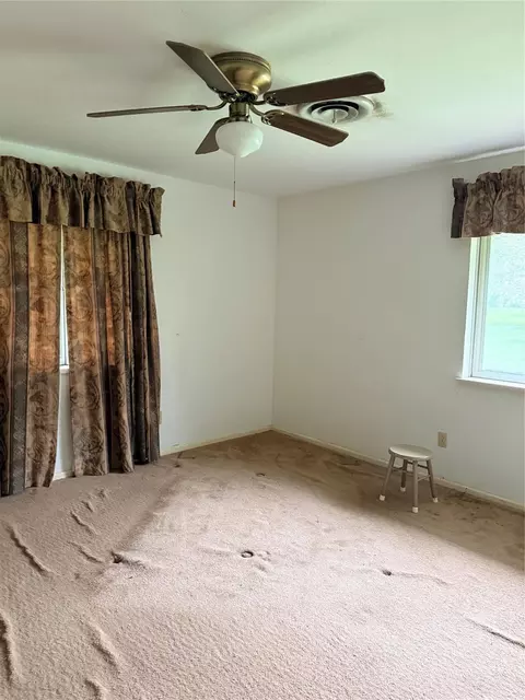 Bedroom - 511 O Brien Rd, Refugio, TX 78377 photo 3 of 3