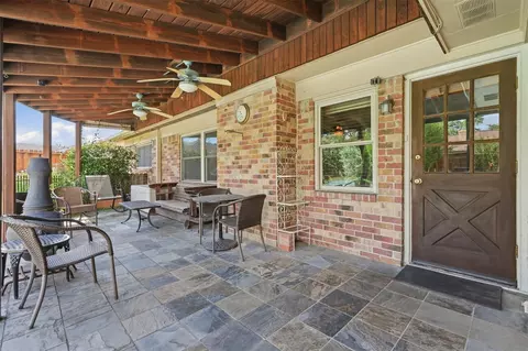 Exterior - 3903 Ecuador Dr, Pasadena, TX 77504 photo 3 of 5
