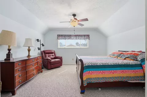 Bedroom - 3903 Ecuador Dr, Pasadena, TX 77504 photo 3 of 10